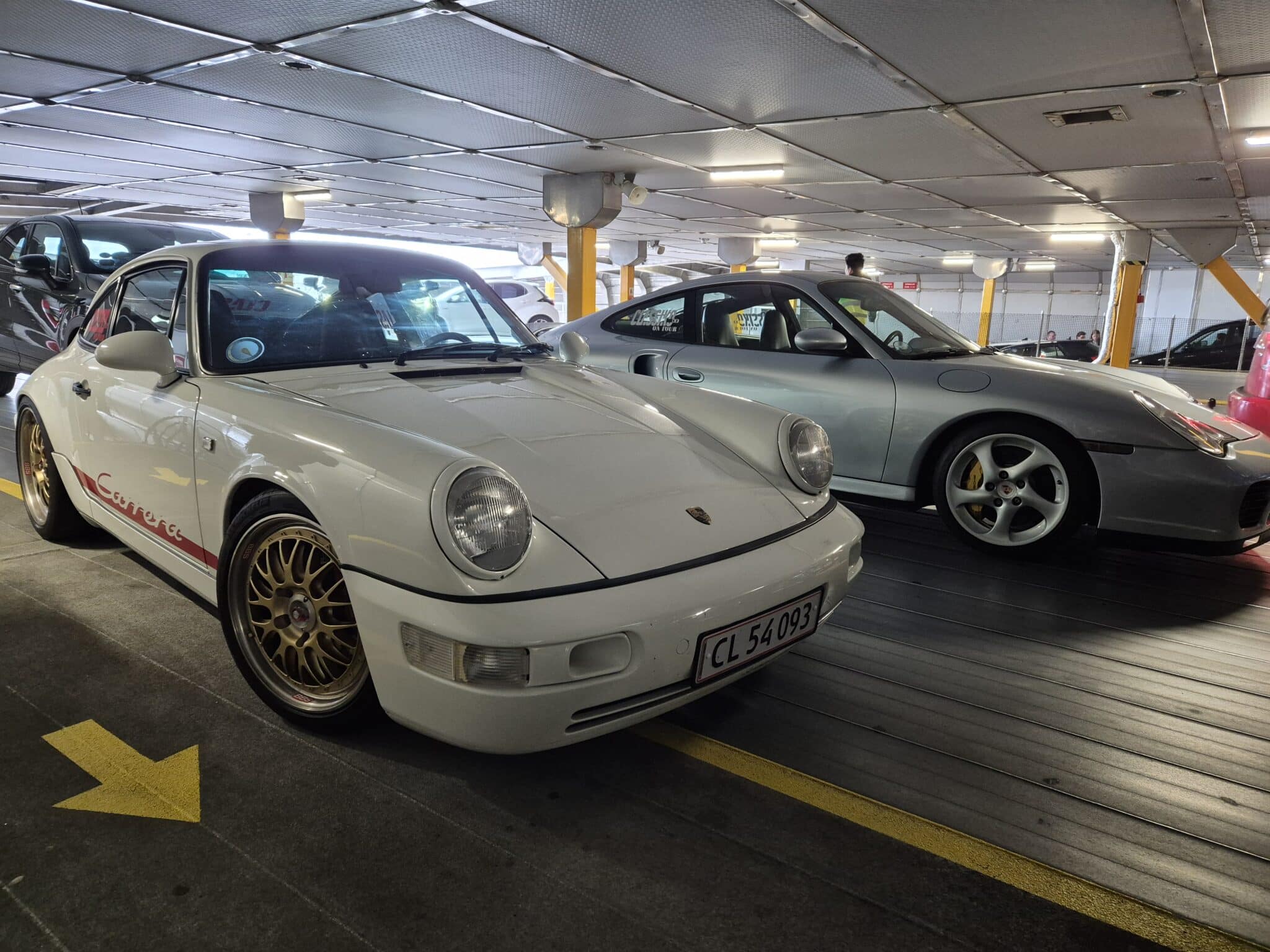 Porsche 964